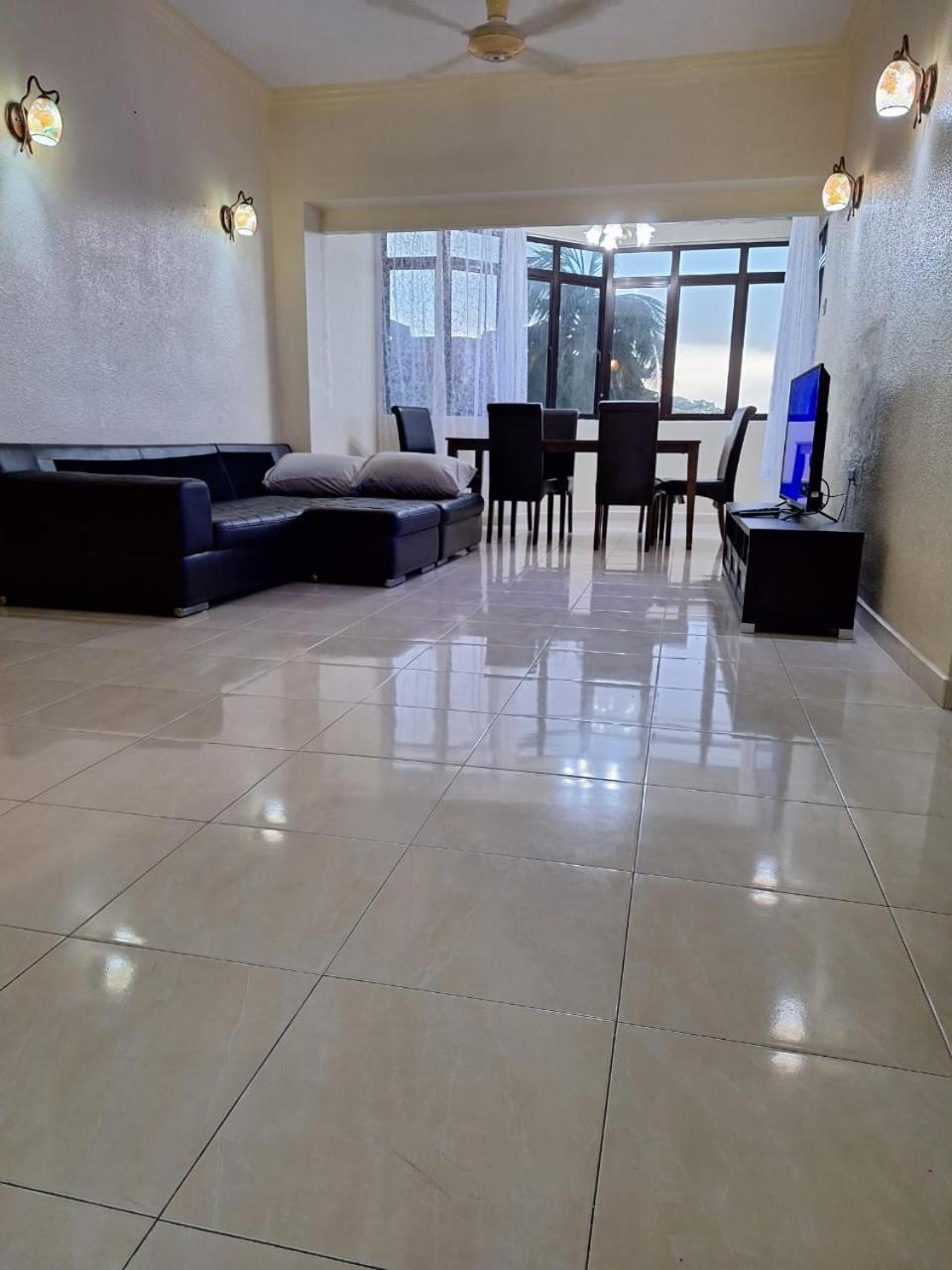 Seaput Srisayang Apartment Batu Ferringhi Exterior photo