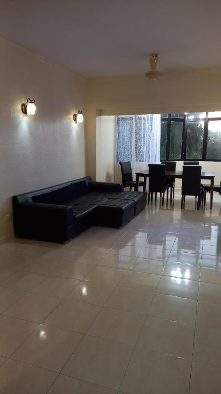 Seaput Srisayang Apartment Batu Ferringhi Exterior photo