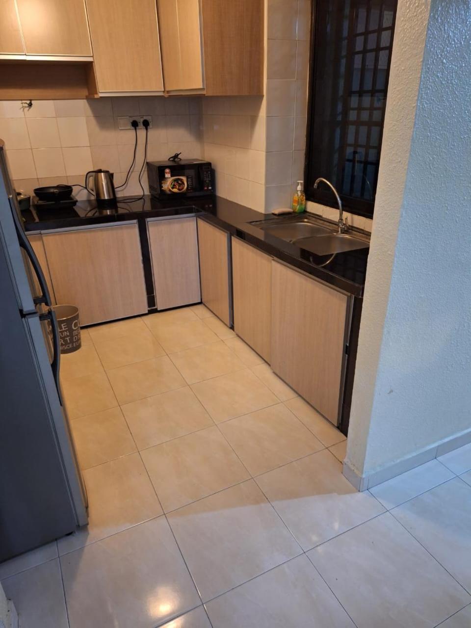 Seaput Srisayang Apartment Batu Ferringhi Exterior photo
